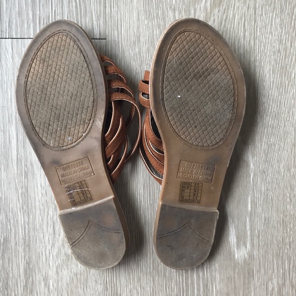 Forever 21 sandals - Picture 2 of 2